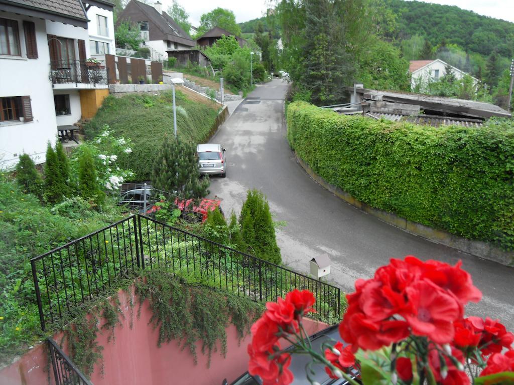 弗吕住宿加早餐旅馆 Hofstetten-Fluh 外观 照片